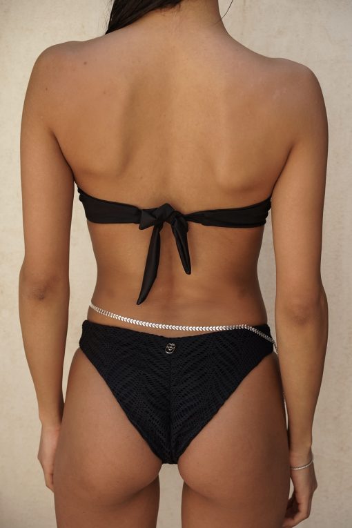Crochet black